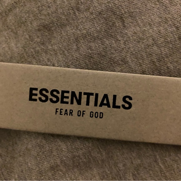 NWT Essentials Oversized Tee SOLD - Picture 3 of 5